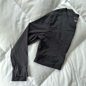 NWOT Banana Republic Black Cropped Long Sleeve